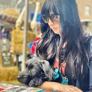 Meet your Posher, Chloe